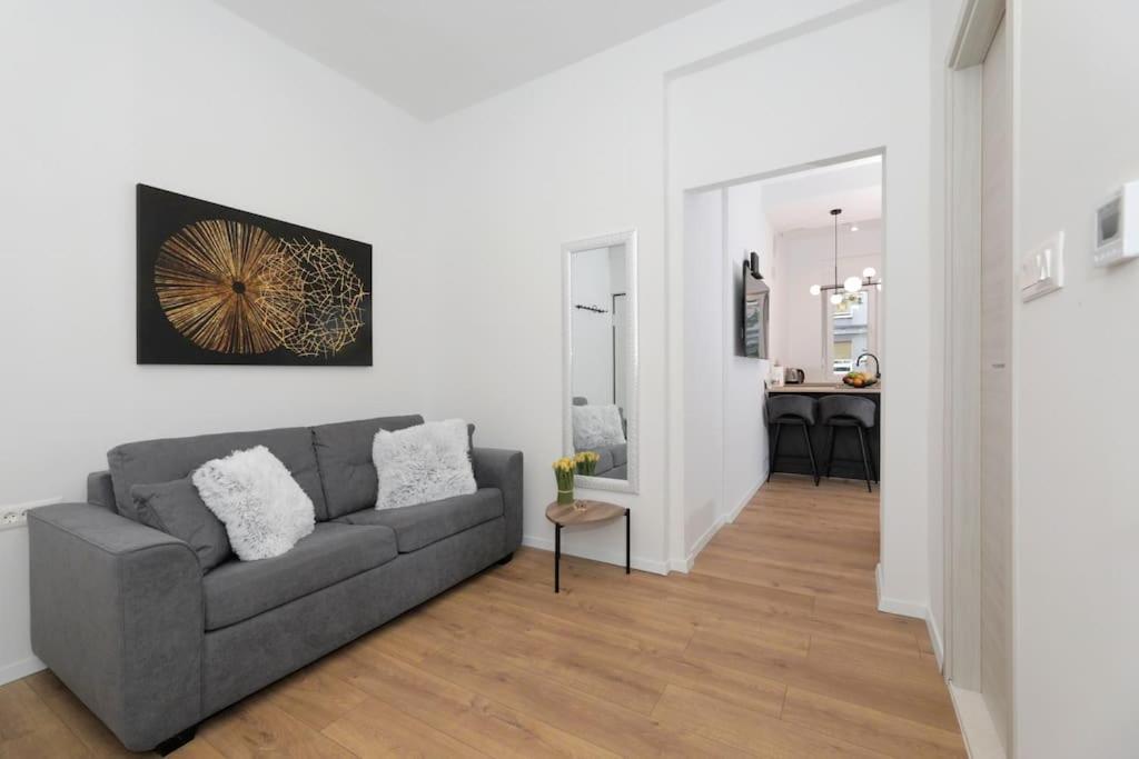 Tata Apartment Split Eksteriør billede