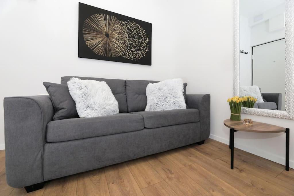 Tata Apartment Split Eksteriør billede